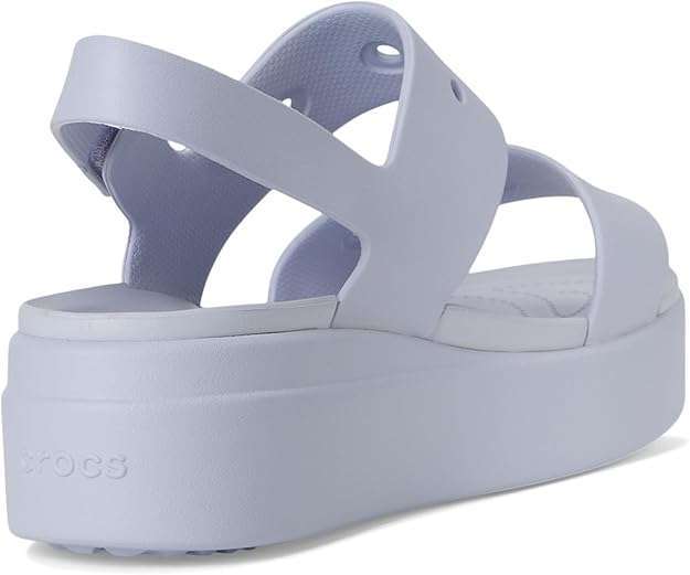 Жіночі Сандалі Платформа Лавандові Crocs Women's Brooklyn 4u Low Wedges Sandal Purple Moon — фото 7