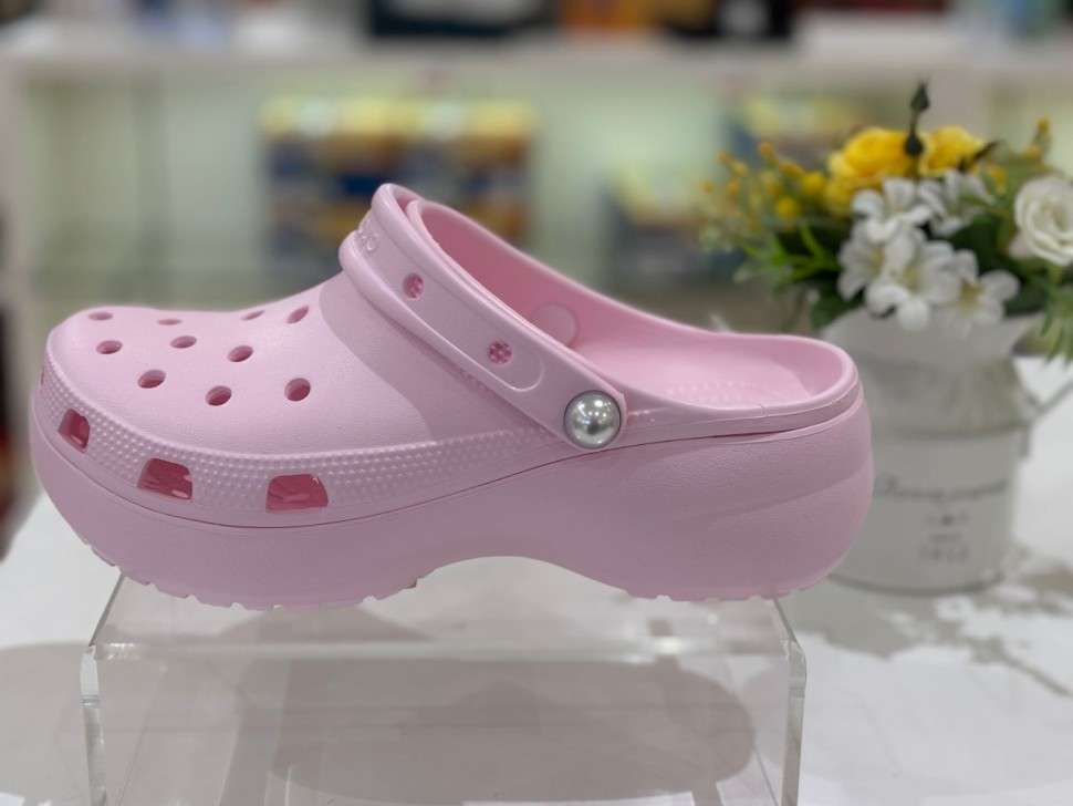 Жіночі Crocs Платформа Рожеві Women's Classic Platform Clog Pearl — фото 2