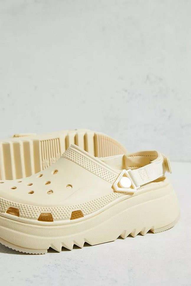 Жіночі Crocs Hiker Xscape Clog Vanilla Baige — фото 3