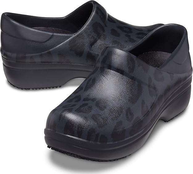 Crocs Для Праці Жіночі Сині Леопард Women's Navy/ Leopard Neria Pro II Graphic Clogs