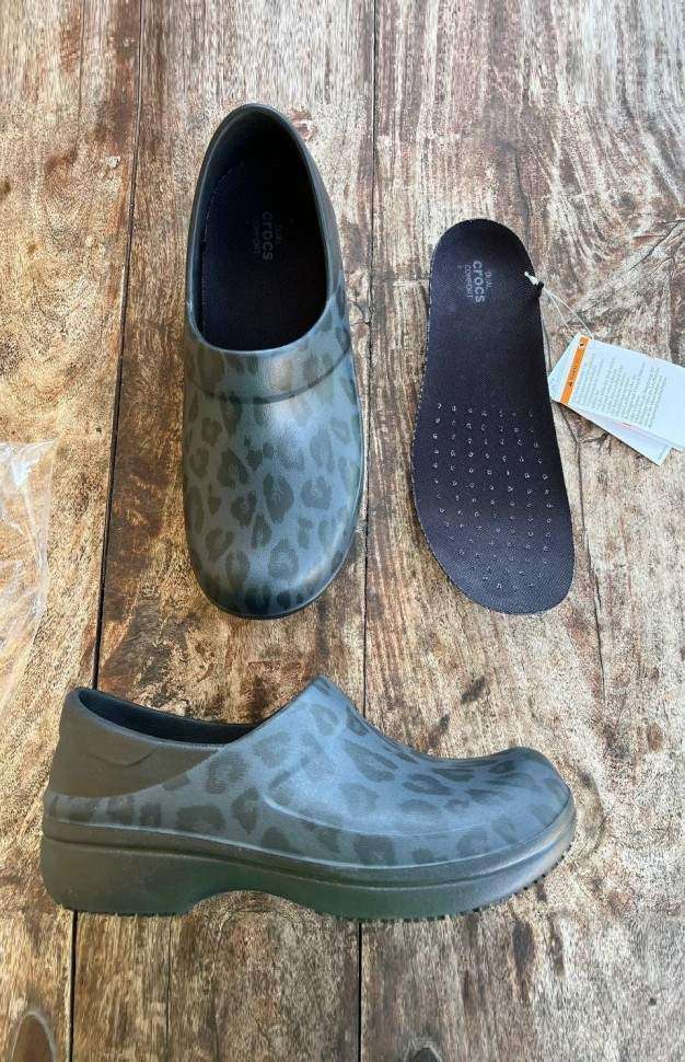 Crocs Для Праці Жіночі Сині Леопард Women's Navy/ Leopard Neria Pro II Graphic Clogs — фото 8
