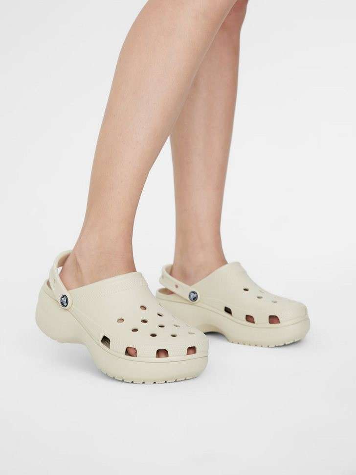 Жіночі Crocs Women's Classic Clog Platform Bone — фото 3