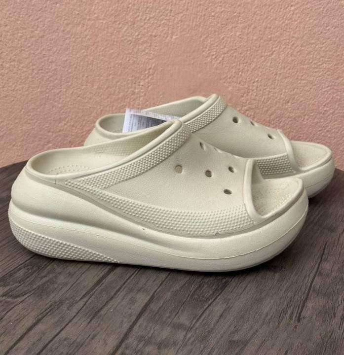 Жіночі шльопанці Crocs Classic Crush Platform Slide Bone — фото 4
