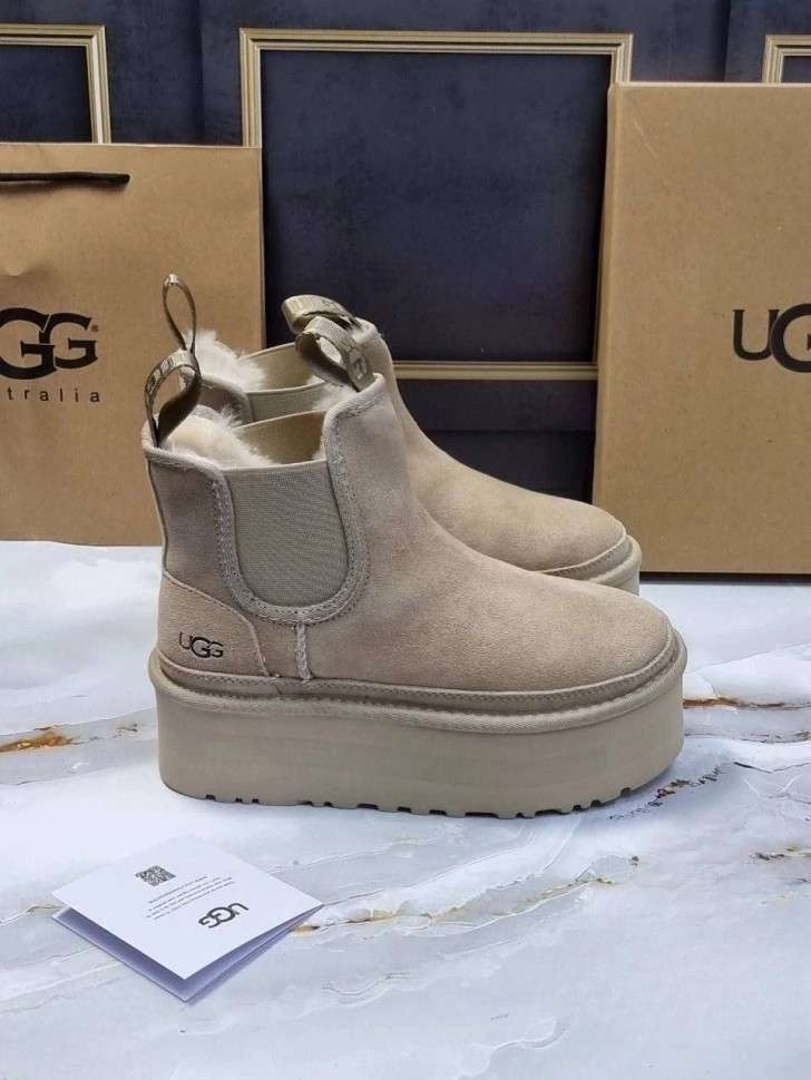 Жіночі UGG Платформа Ньюмел Чоботи Замша з Пасками Neumel Chelsea Platform Beige — фото 9