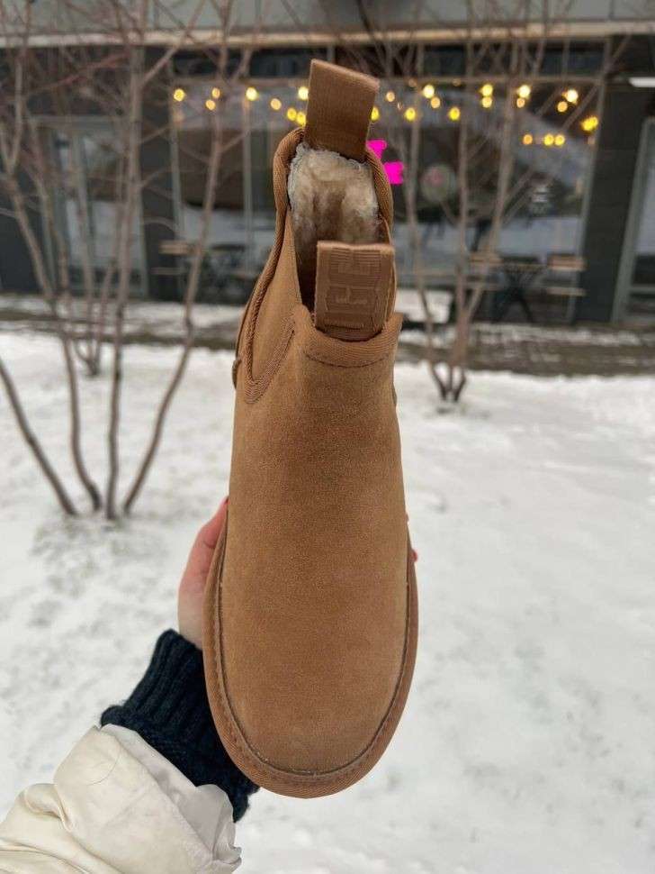 Жіночі UGG Платформа Ньюмел Чоботи Помаранчеві Замша з Пасками Neumel Chelsea Chestnut Platform — фото 9