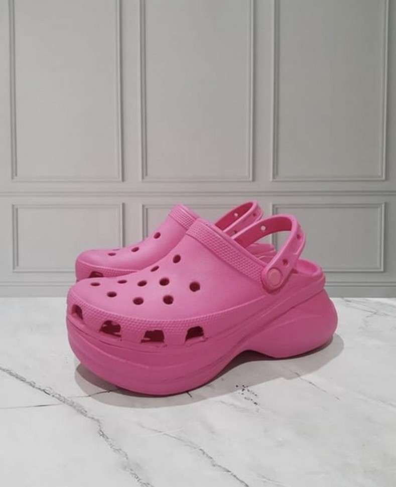 Жіночі Crocs Women's Classic Bae Clog Pink — фото 3