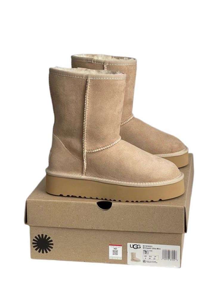Жіночі UGG Платформа Шот Бежеві Short Platform Beige