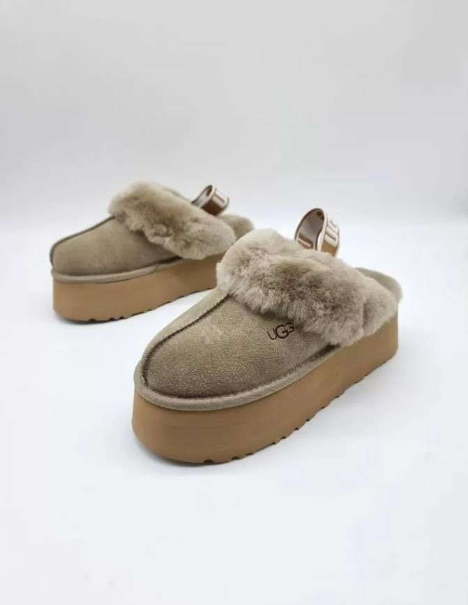 Жіночі UGG Сандалі Платформа Хакі Замша Funkette Slippers Platform TAUPE — фото 4