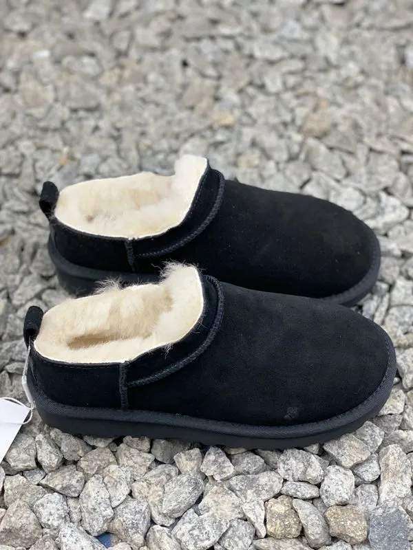 Жіночі UGG Мікро Чорні Замшеві Classic Micro Boot Black Suede — фото 7