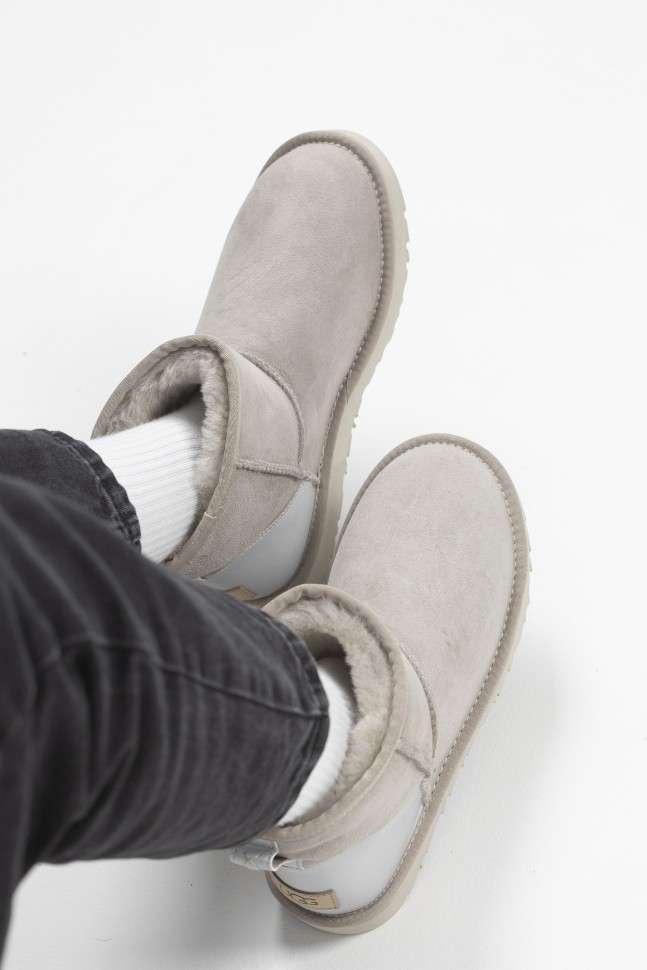 Жіночі UGG Міні Замш Беж-Молочні Mini Beige Suide Chromium — фото 11