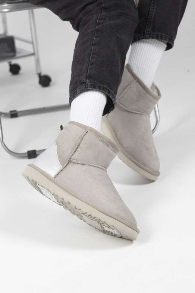 Жіночі UGG Міні Замш Беж-Молочні Mini Beige Suide Chromium — фото 10