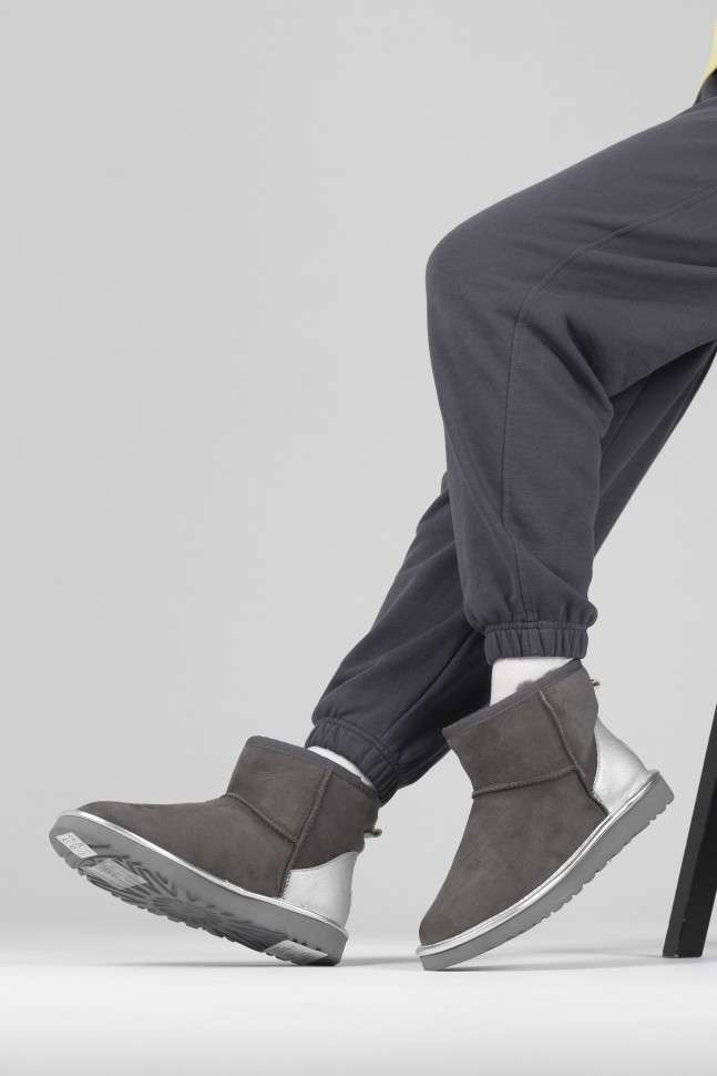 Жіночі UGG Міні Сірі Замша Металлік Classic Mini Grey Chromium — фото 13