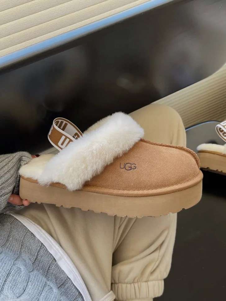 Жіночі UGG Сандалі Платформа Помаранчеві Замша Funkette Slippers Platform Chestnut v2 — фото 8