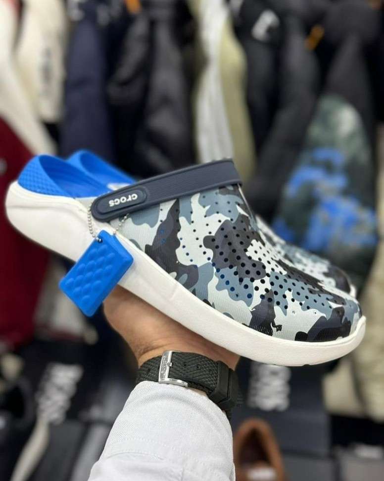 Чоловічі Crocs LiteRide™ Clog Navy/Printed Camo — фото 10