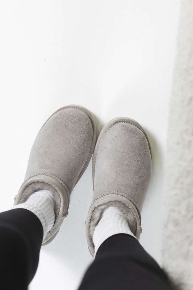 Жіночі UGG Ультра Міні Беж Лакова п'ятка Ultra Mini Boot Beige — фото 11