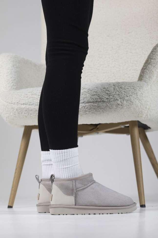 Жіночі UGG Ультра Міні Беж Лакова п'ятка Ultra Mini Boot Beige — фото 8