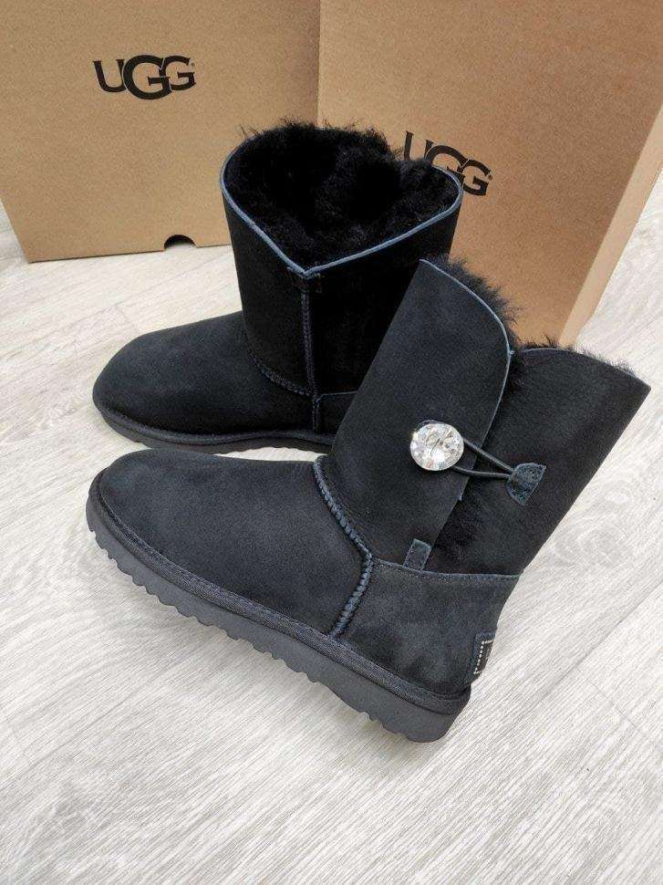 Жіночі UGG Середні Чорні Замшеві з Гудзиком Зваровскі Medium Black Suede Button Svarovsky — фото 6