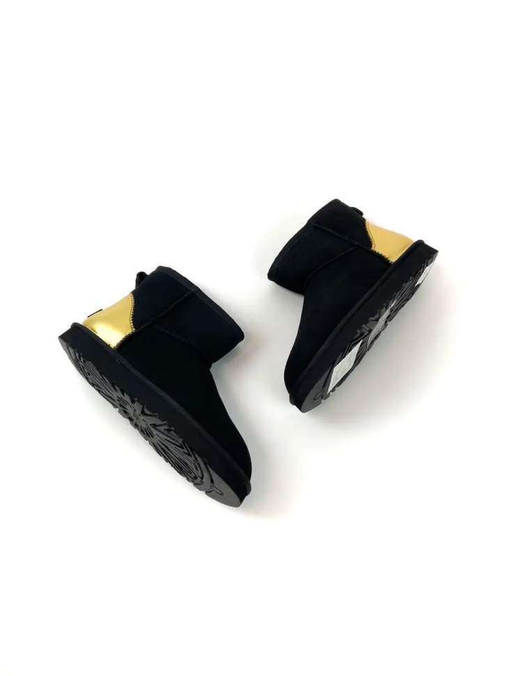 Жіночі UGG Міні Чорні Замша з Золототим Напиленням Mini Black Gold Metallic Suede — фото 2
