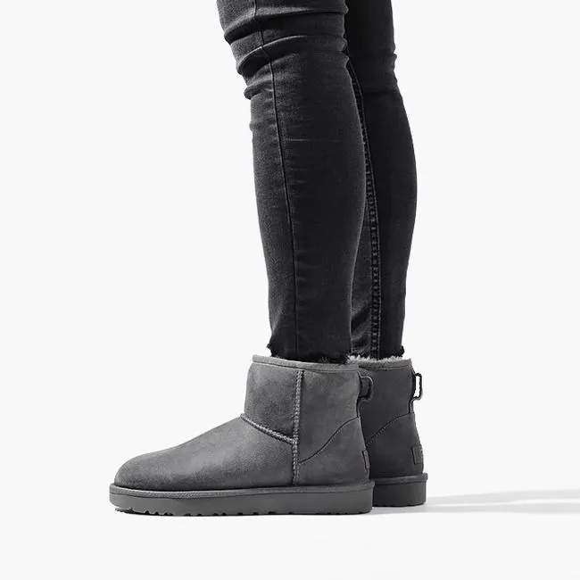 Жіночі UGG Класік Міні Сірі Замшеві Australia Classic Mini Grey Suede — фото 8