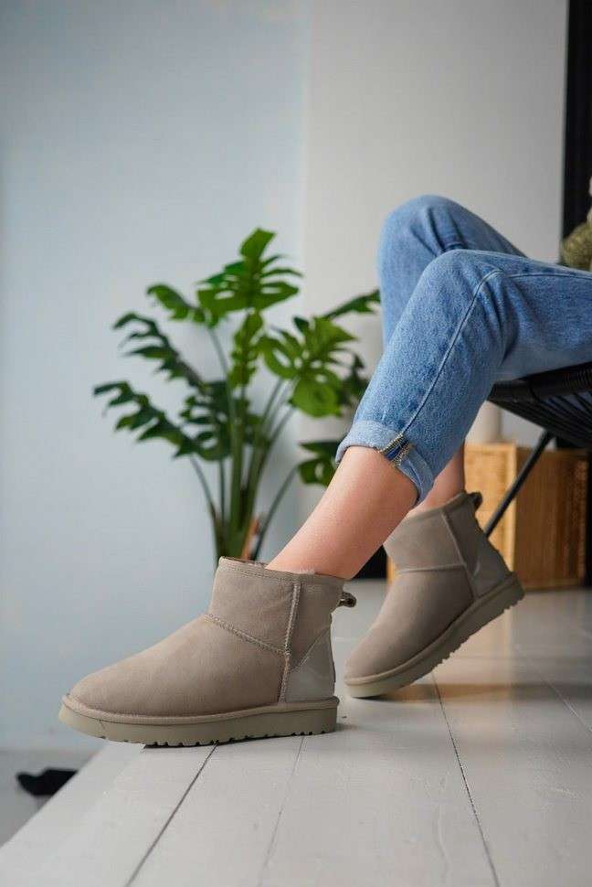 Жіночі UGG Міні Замш Беж-Молочні Mini Beige Suide Metallic — фото 12