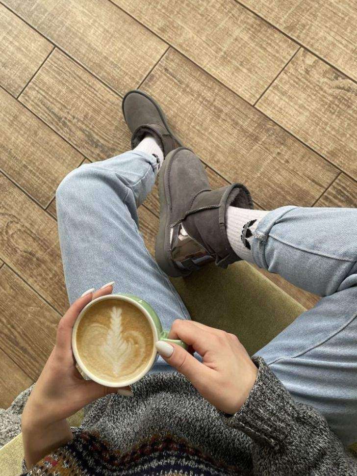 Жіночі UGG Міні Сірі Замша Металлік Classic Mini Grey Metallic — фото 14