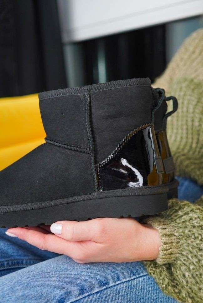 Жіночі UGG Міні Чорні Замша Металлік Лак Пятка Classic Mini Black Metallic — фото 6