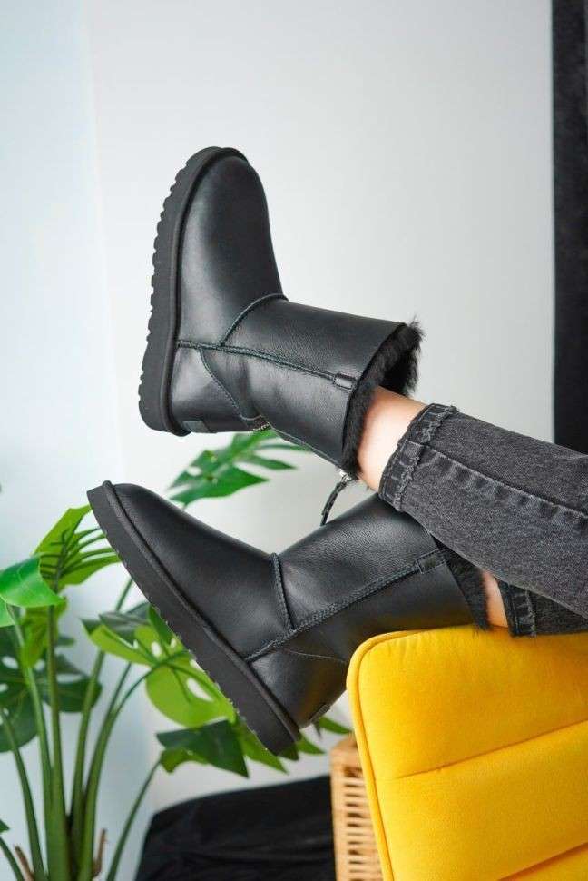 Жіночі UGG Шкіряні Чорні Середні з Змійкою Australia Black Leather Zipper — фото 11