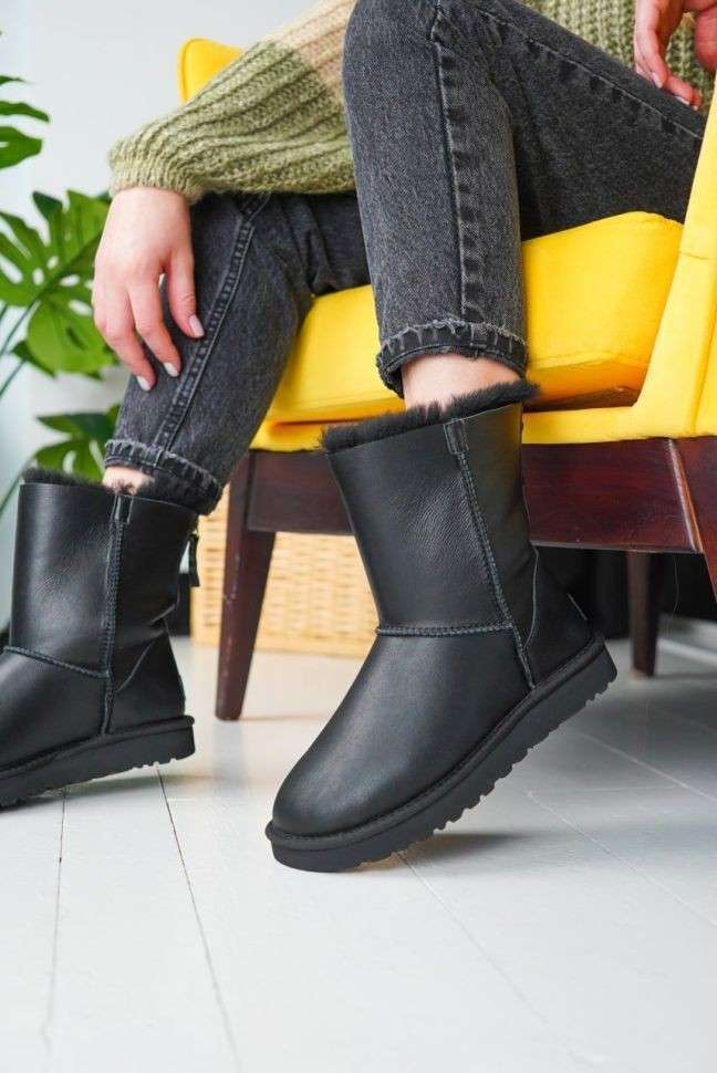 Жіночі UGG Шкіряні Чорні Середні з Змійкою Australia Black Leather Zipper — фото 12
