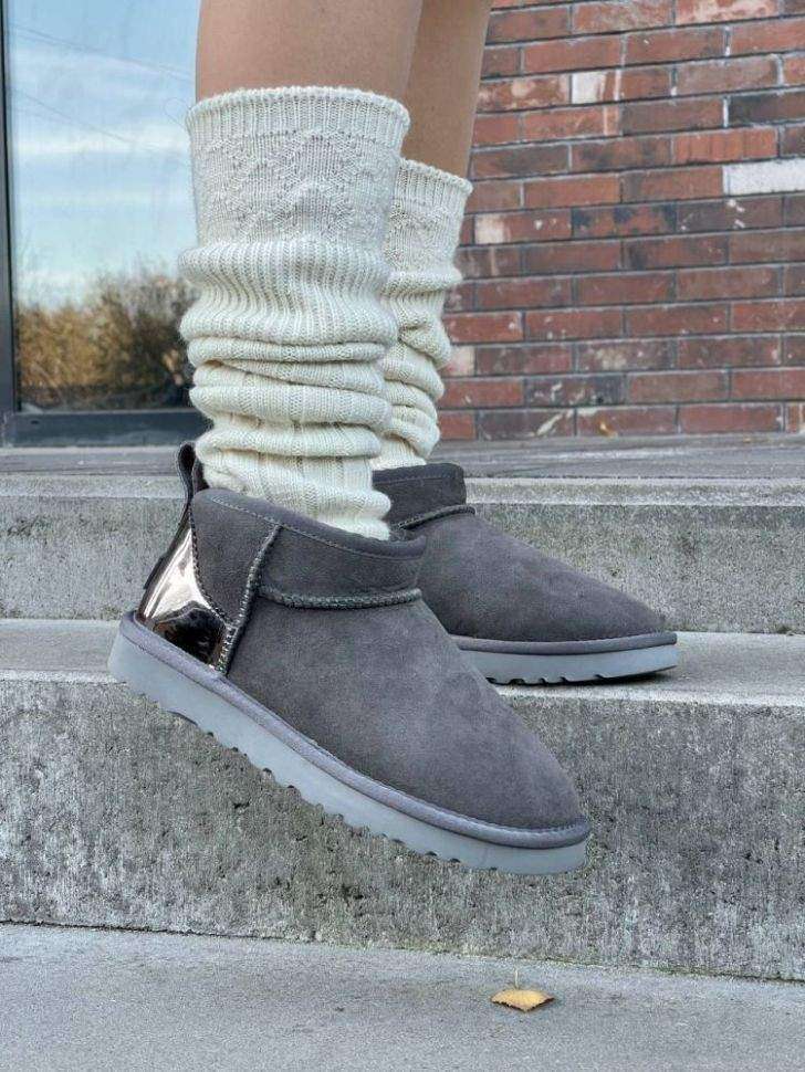 Жіночі UGG Ультра Міні Замш Сірі з Лак п'яткою Ultra Mini Grey Suede — фото 3