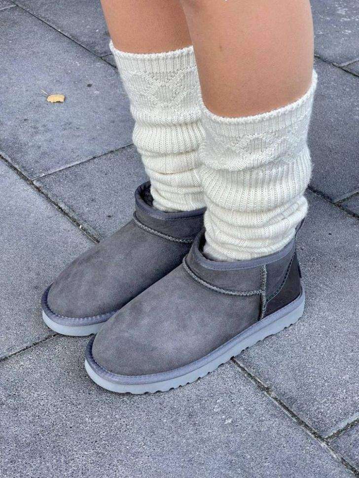 Жіночі UGG Ультра Міні Замш Сірі з Лак п'яткою Ultra Mini Grey Suede — фото 5