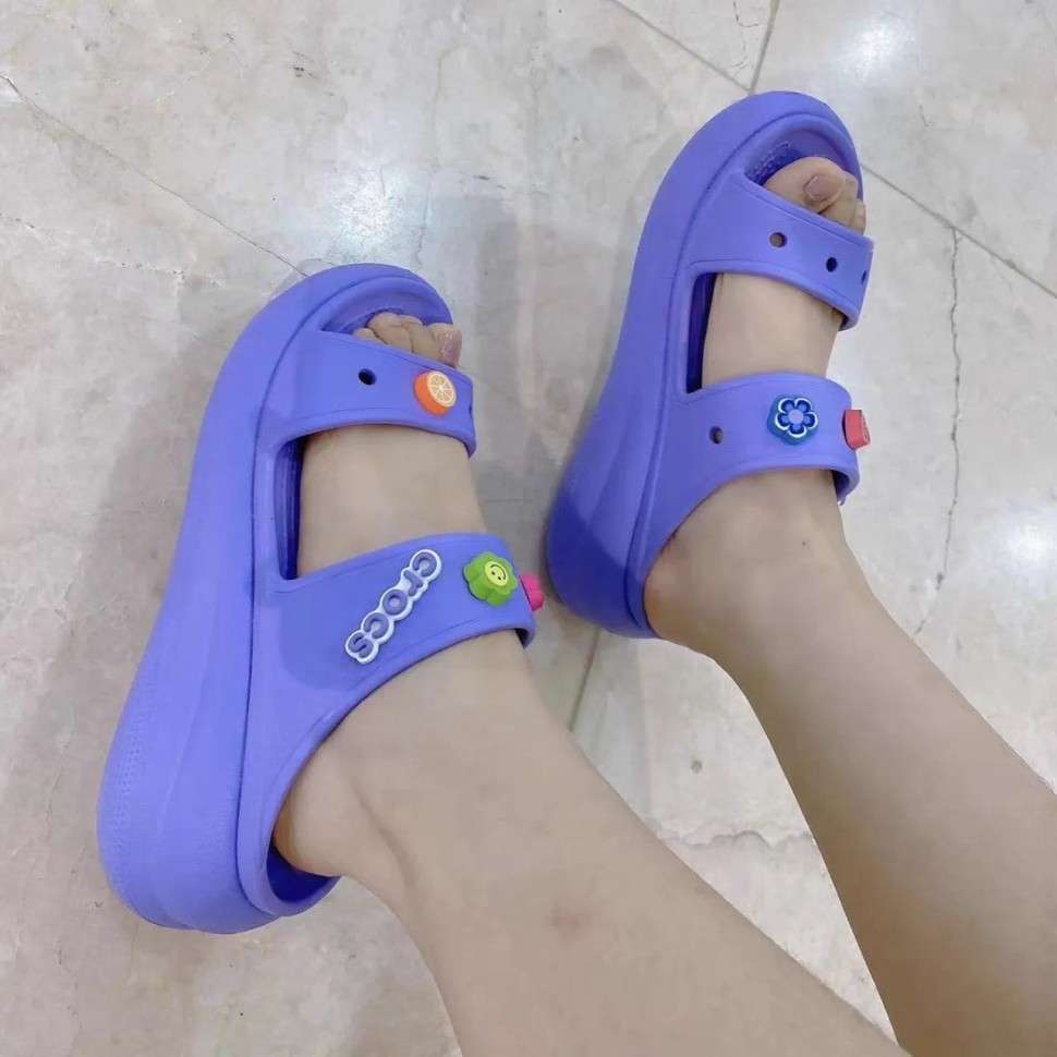 Жіночі шльопанці Crocs classic crush - heeled mules violet — фото 3