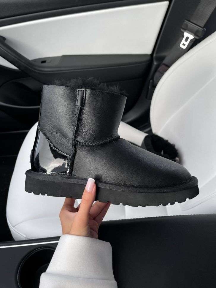 Жіночі UGG Міні Шкіряні з Змійкою та Лак Пьятка Mini Australia Zip Black Leather — фото 9