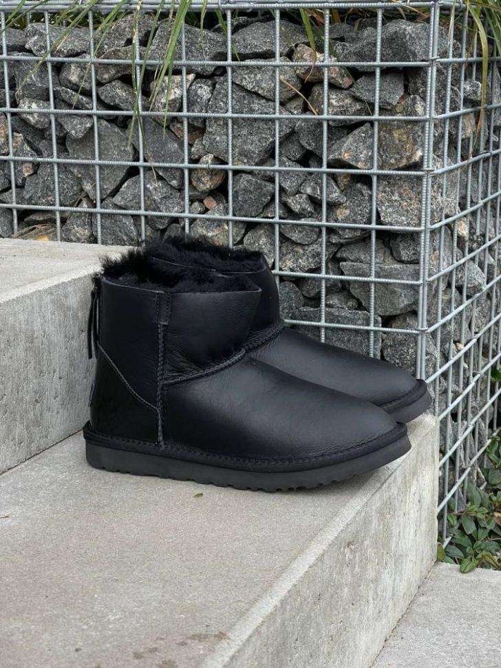 Жіночі UGG Міні Шкіряні з Змійкою та Лак Пьятка Mini Australia Zip Black Leather — фото 10