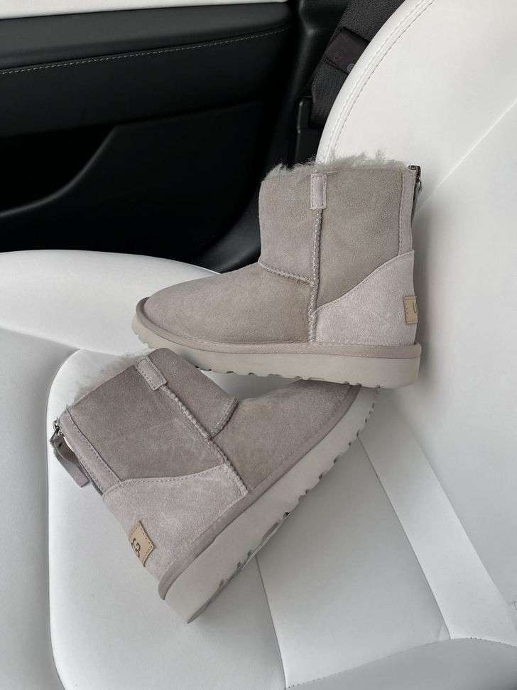 Жіночі UGG Міні Замш Світло Сірі Змійка та Лак Пьятка Mini Light Grey Suide Zipper — фото 2