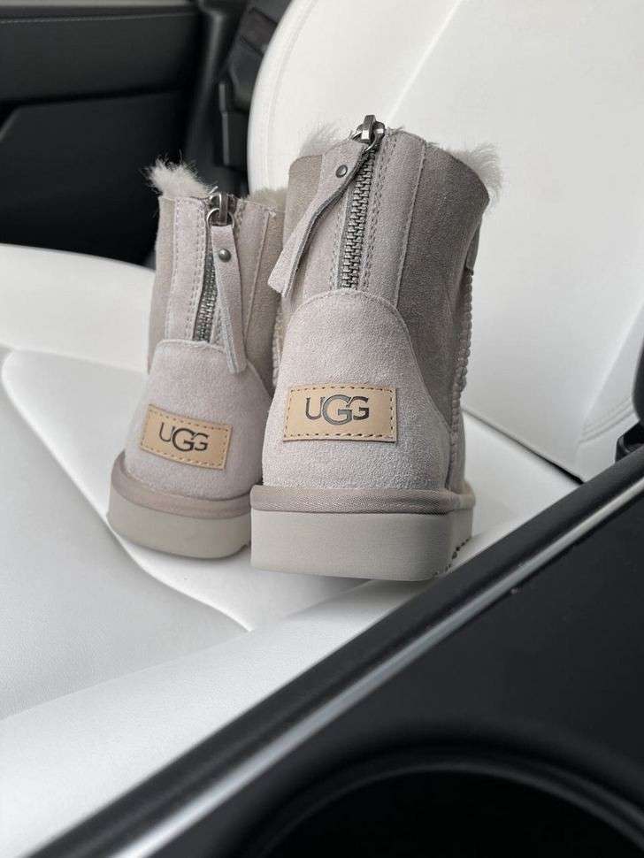 Жіночі UGG Міні Замш Світло Сірі Змійка та Лак Пьятка Mini Light Grey Suide Zipper — фото 3