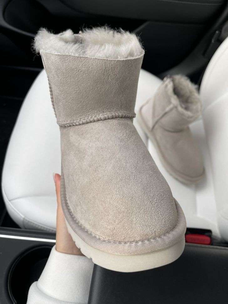 Жіночі UGG Міні Замш Світло Сірі Змійка та Лак Пьятка Mini Light Grey Suide Zipper — фото 7