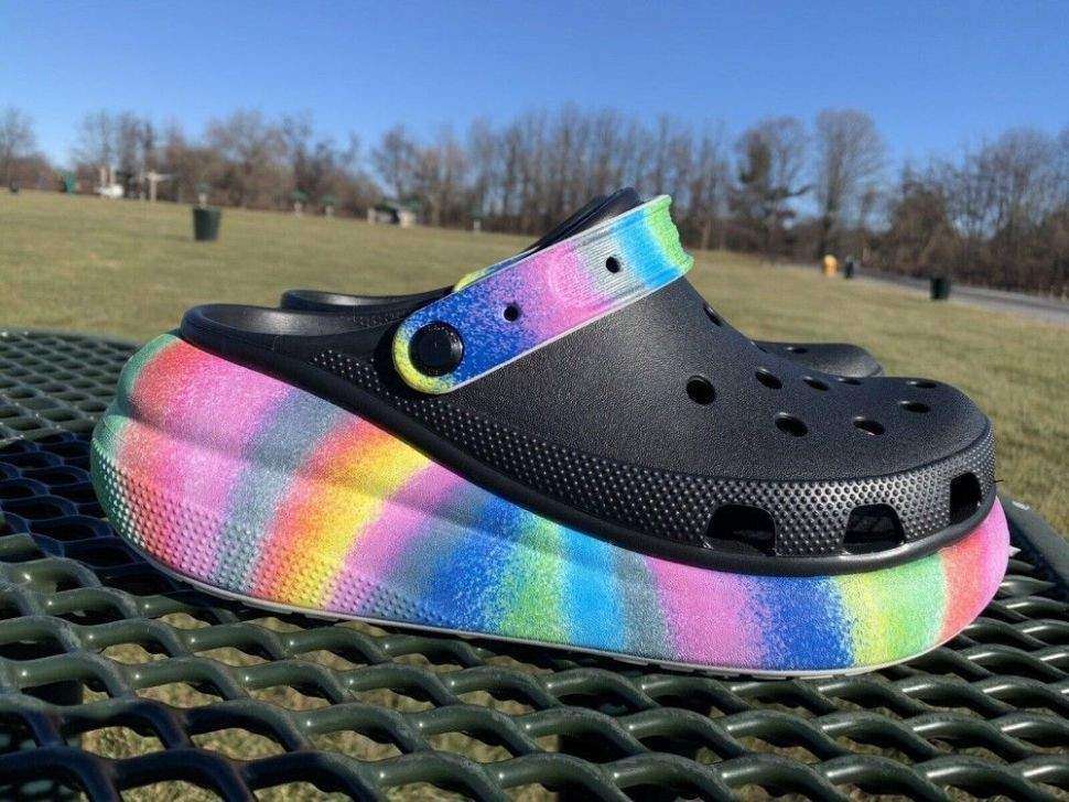 Crocs Classic Crush Spray Dye Clog — фото 9