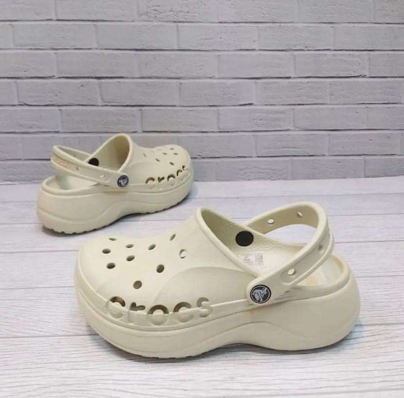 Жіночі Crocs Baya Clog Platform Bone — фото 4