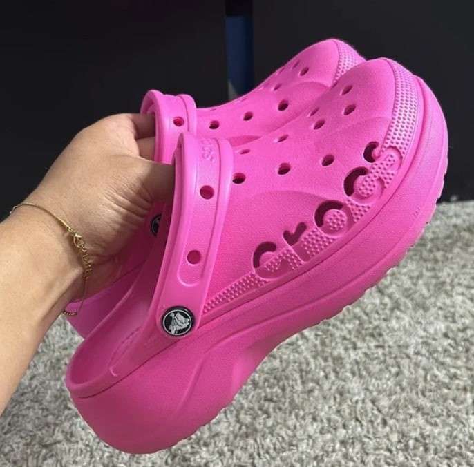 Жіночі Crocs Baya Platform Clog Electric Pink — фото 12