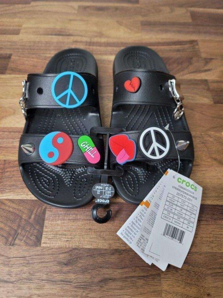 Чоловічі в'єтнамки Crocs Classic Feel the Positivity Sandal Black — фото 5