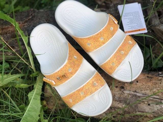 Жіночі шльопанці Crocs Classic Glitter Sandal Orange Sorbet — фото 9