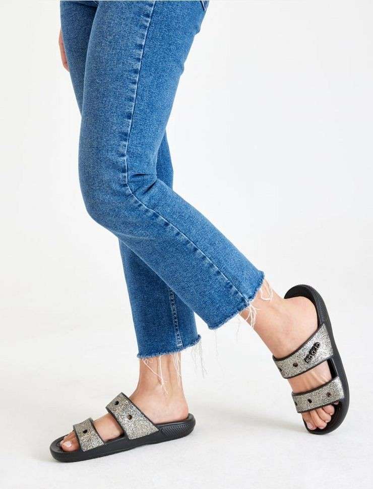 Жіночі шльопанці Crocs Fur Sure Sandal Black / Gold — фото 9