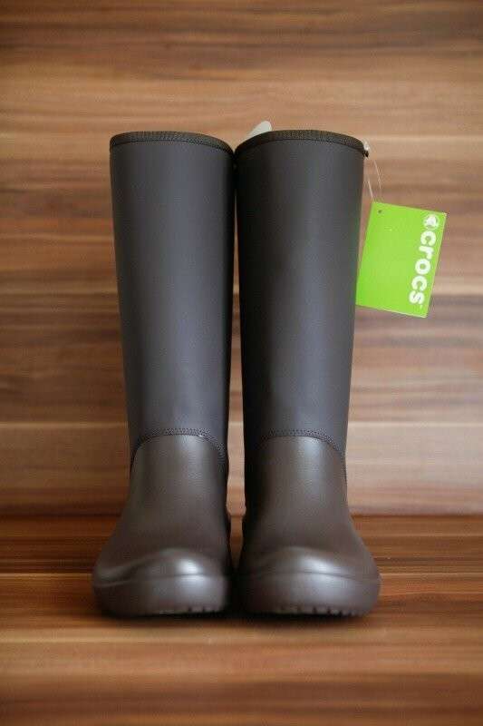 Жіночі гумові чоботи Crocs Rainfloe Tall Boot Espresso — фото 2