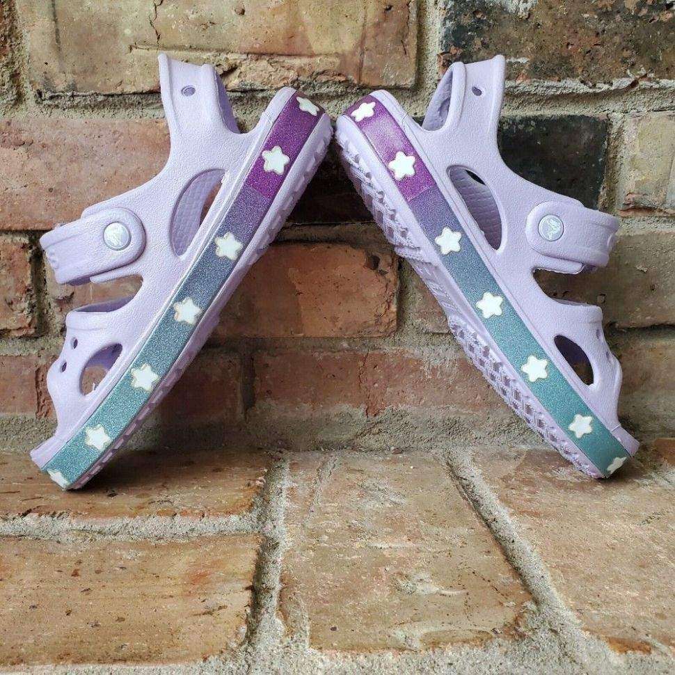 Дитячі сандалії для дівчинки Crocs Fun Lab Unicorn Charm Sandal Lavender — фото 4