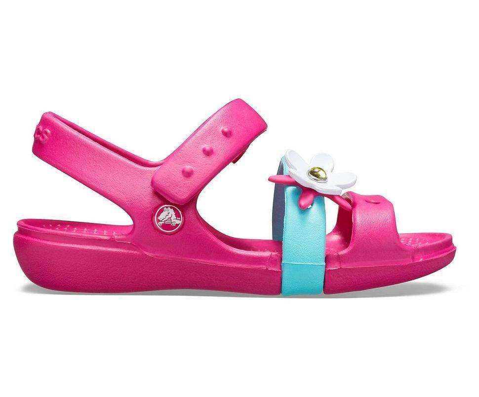 Дитячі сандалії для дівчинки Crocs Keeley Charm Sandal Candy Pink — фото 12