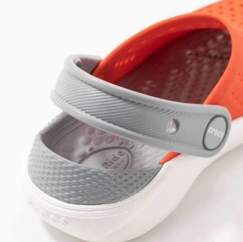 Дитячі Crocs-сабо для хлопчика Crocs LiteRide Clogs Tangerine/White — фото 5