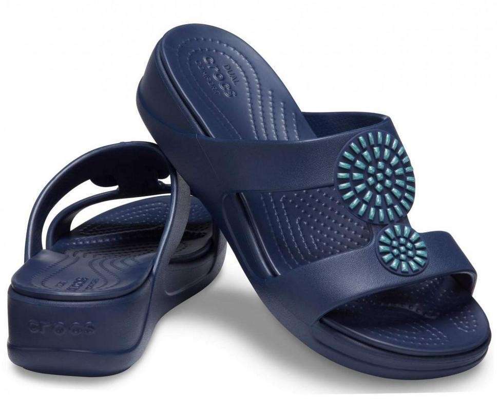 Жіночі шльопанці Crocs Monterey Diamante Slip-On Wedge Navy — фото 1