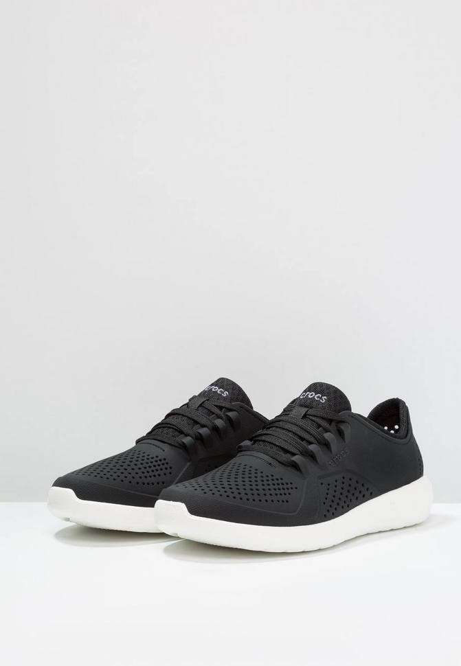 Дитячі Crocs-кросівки для хлопчиків Crocs LiteRide Pacer Black/White — фото 2