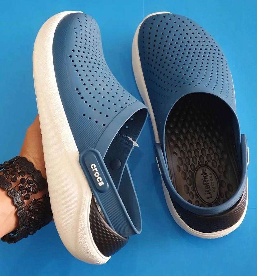 Чоловічі Crocs LiteRide Clog vivid blue/almost white — фото 4