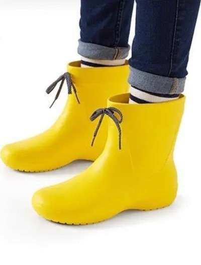 Crocs Жіночі гумові чоботи Freesail Shorty Rain Boot Yellow Lemon — фото 9